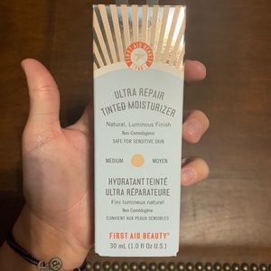 First aid beauty tinted moisturizer